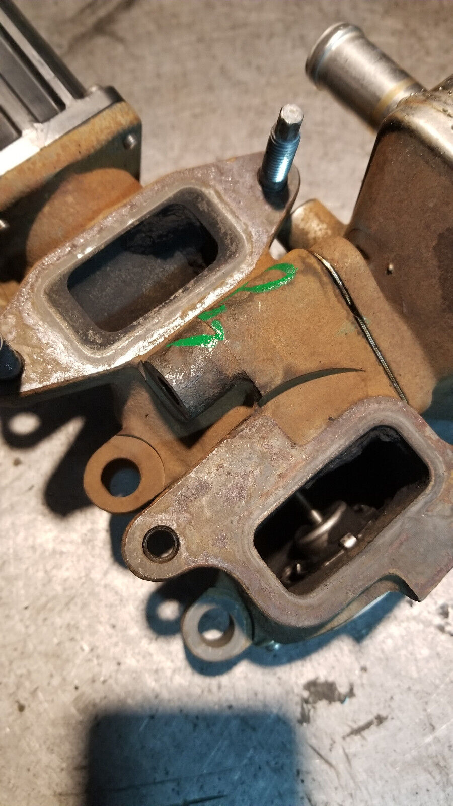 08 09 2008-2010 SILVERADO DURAMAX DIESEL LMM EGR COOLER 98034351