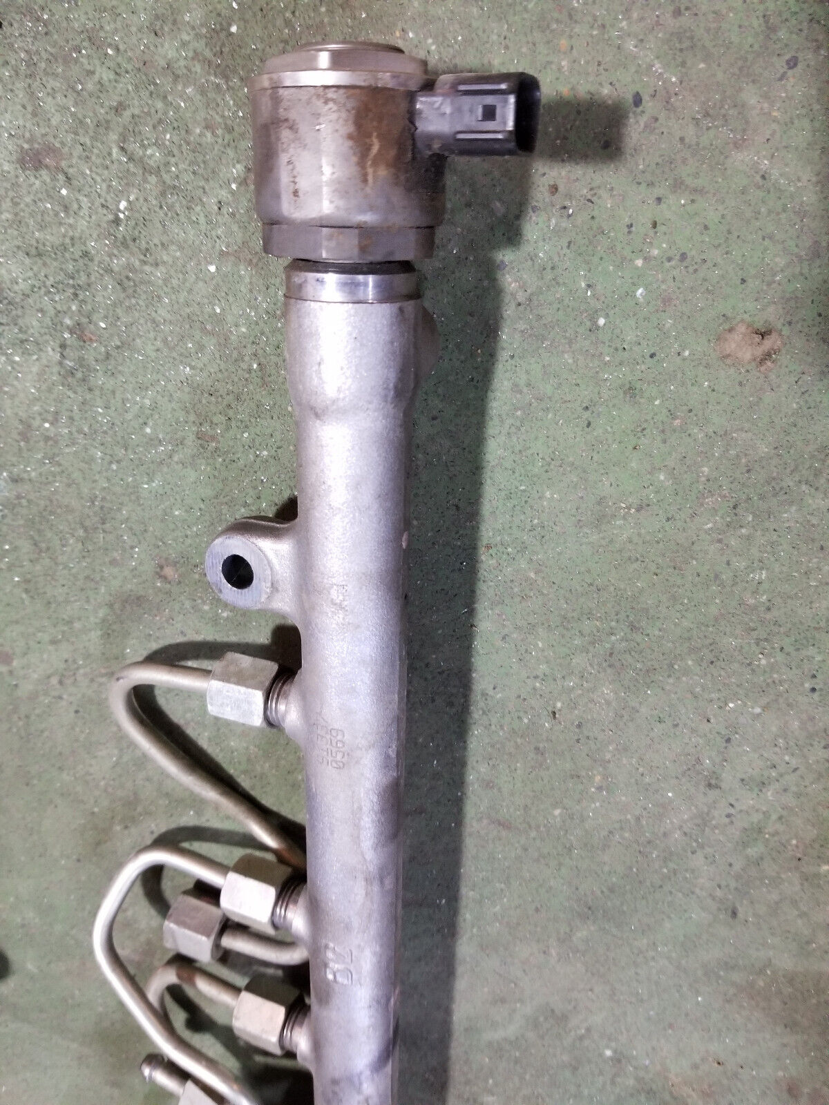 L5P 6.6L DURAMAX GM FUEL RAIL SET 913370569 12678991 12678990