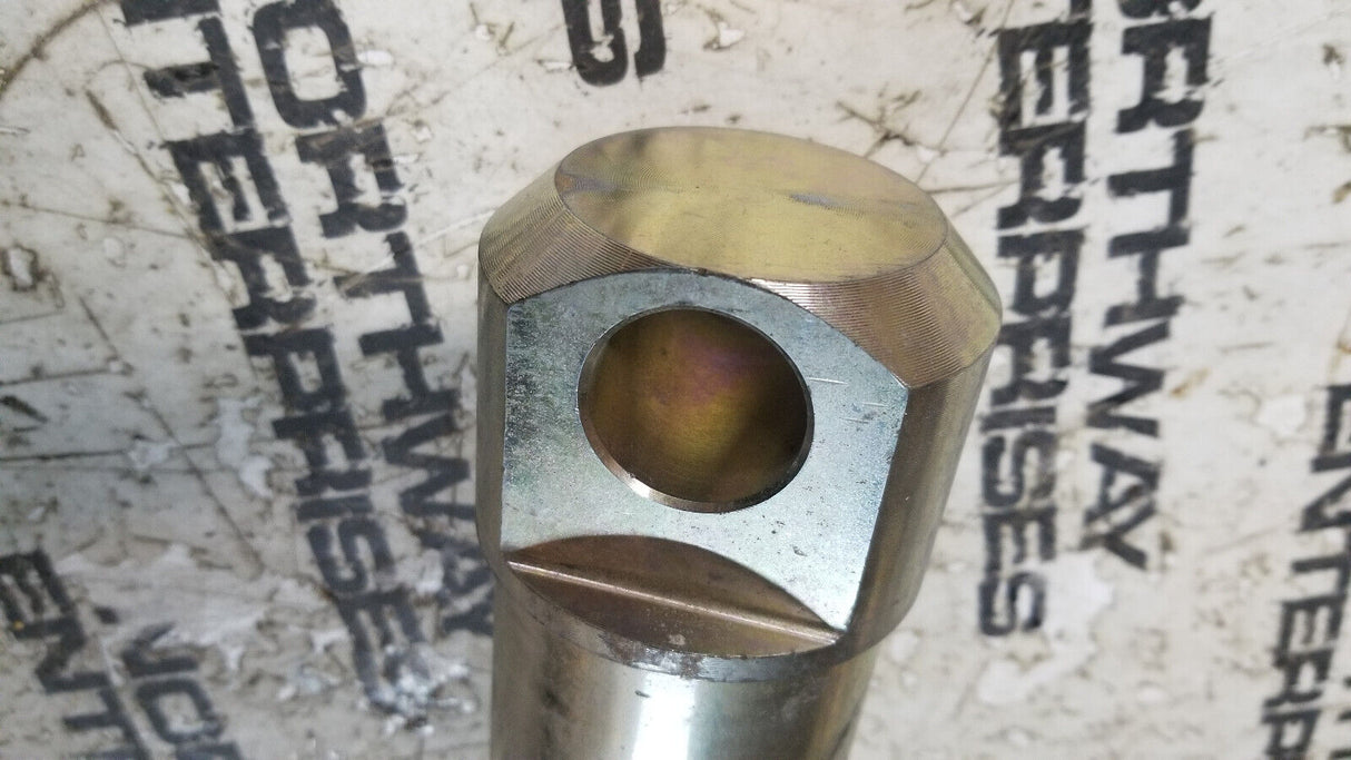 11055918 GENUINE Volvo VOE11055918 Shaft