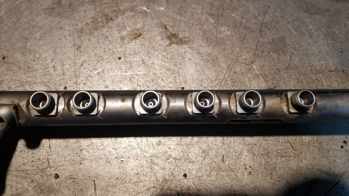 011 2011-2015 Duramax LML High Pressure Fuel Rail 12620532 12620533 18983891