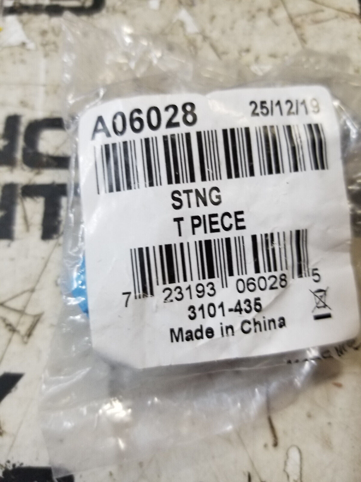 Raymarine Seatalk STNg T Connector - A06028