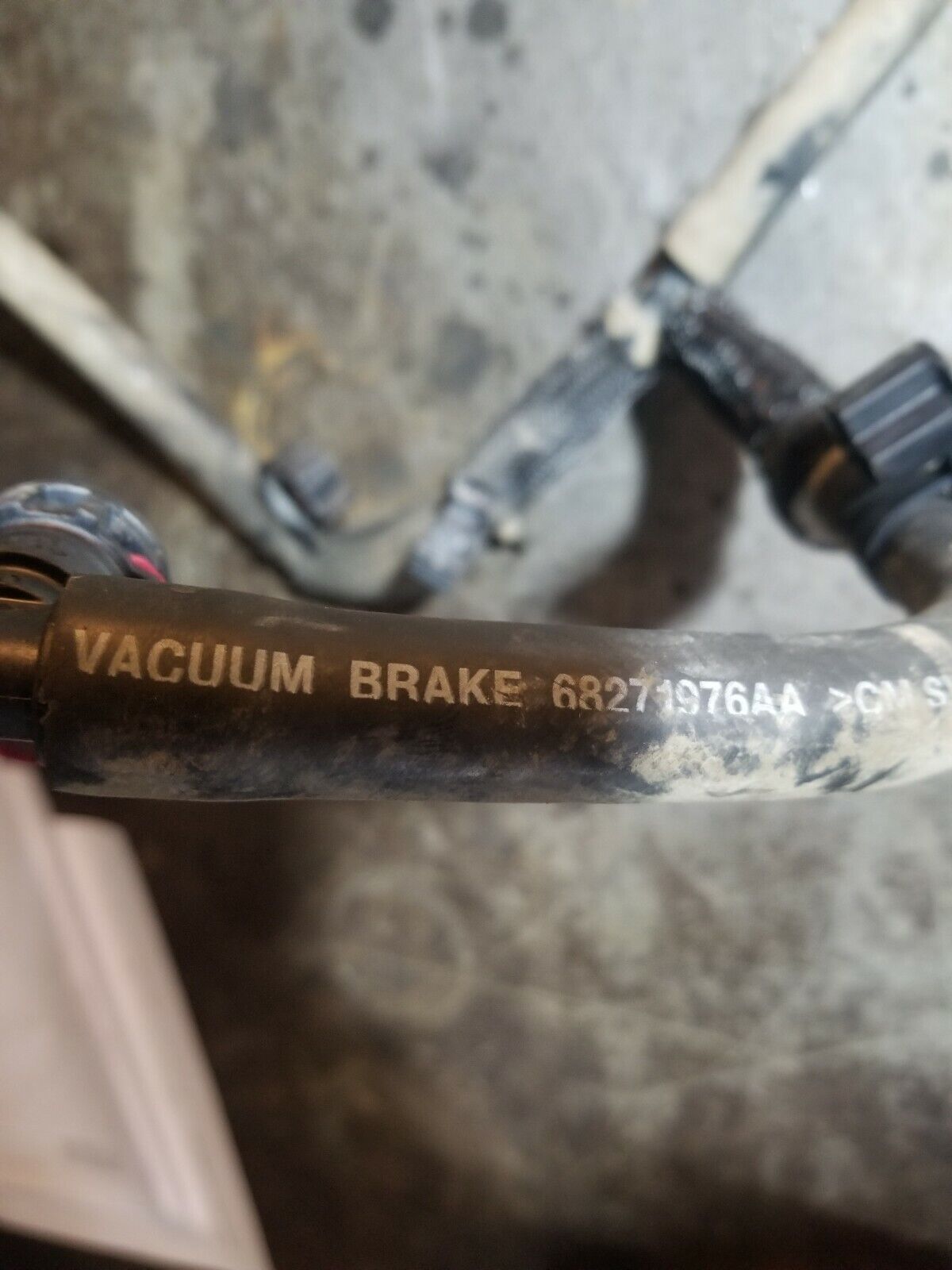 68271976AB 68053596AA 3.0L ECO DIESEL Vacuum Hose Mopar