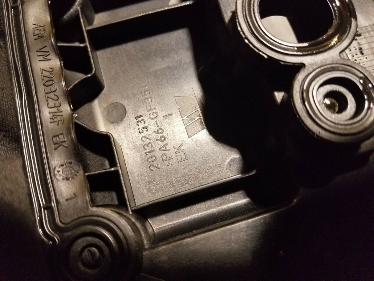 20132531 68260130AA LEFT HAND VALVE COVER 3.0L ECODIESEL 68286498AA