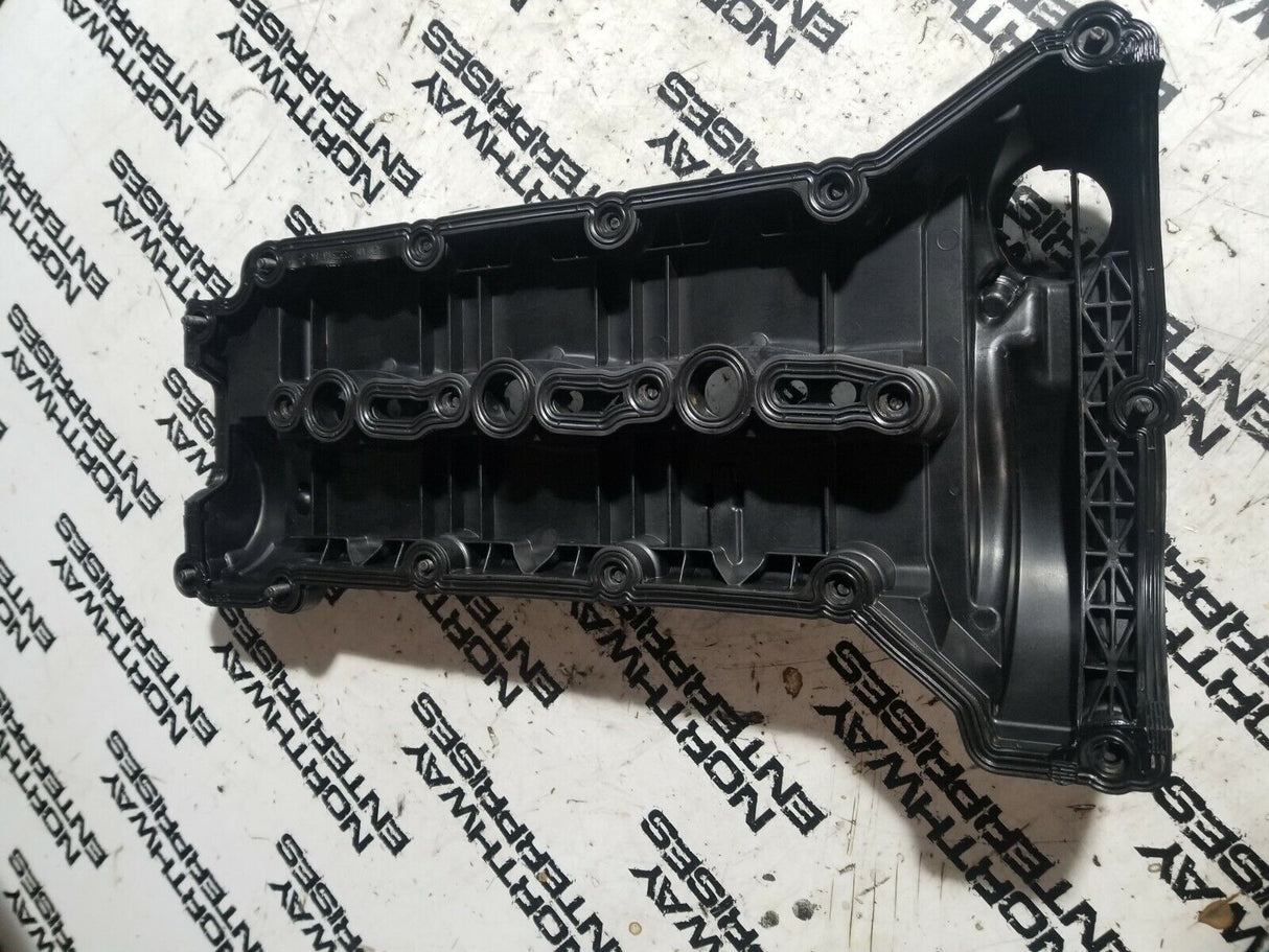 20132531 68260130AA LEFT HAND VALVE COVER 3.0L ECODIESEL 68286498AA