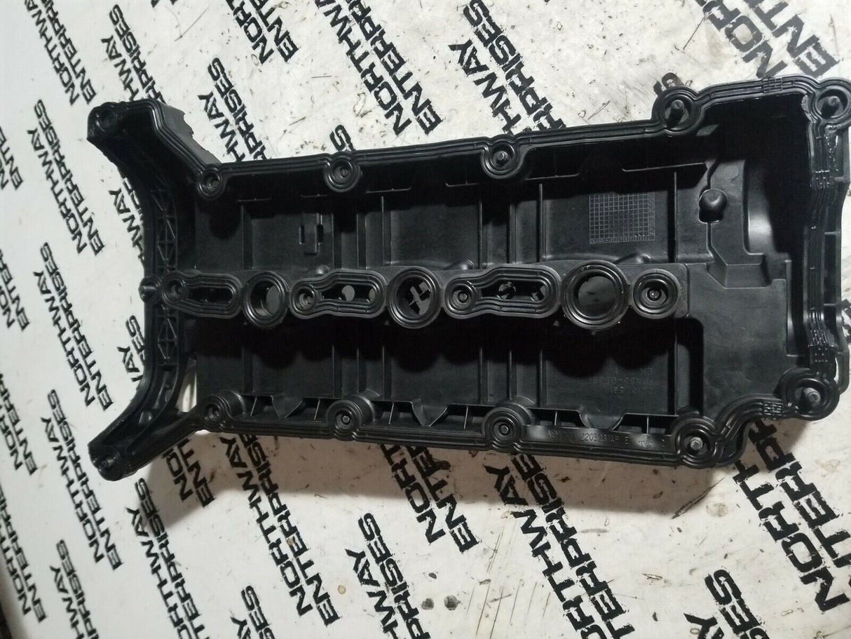 20132531 68260130AA LEFT HAND VALVE COVER 3.0L ECODIESEL 68286498AA