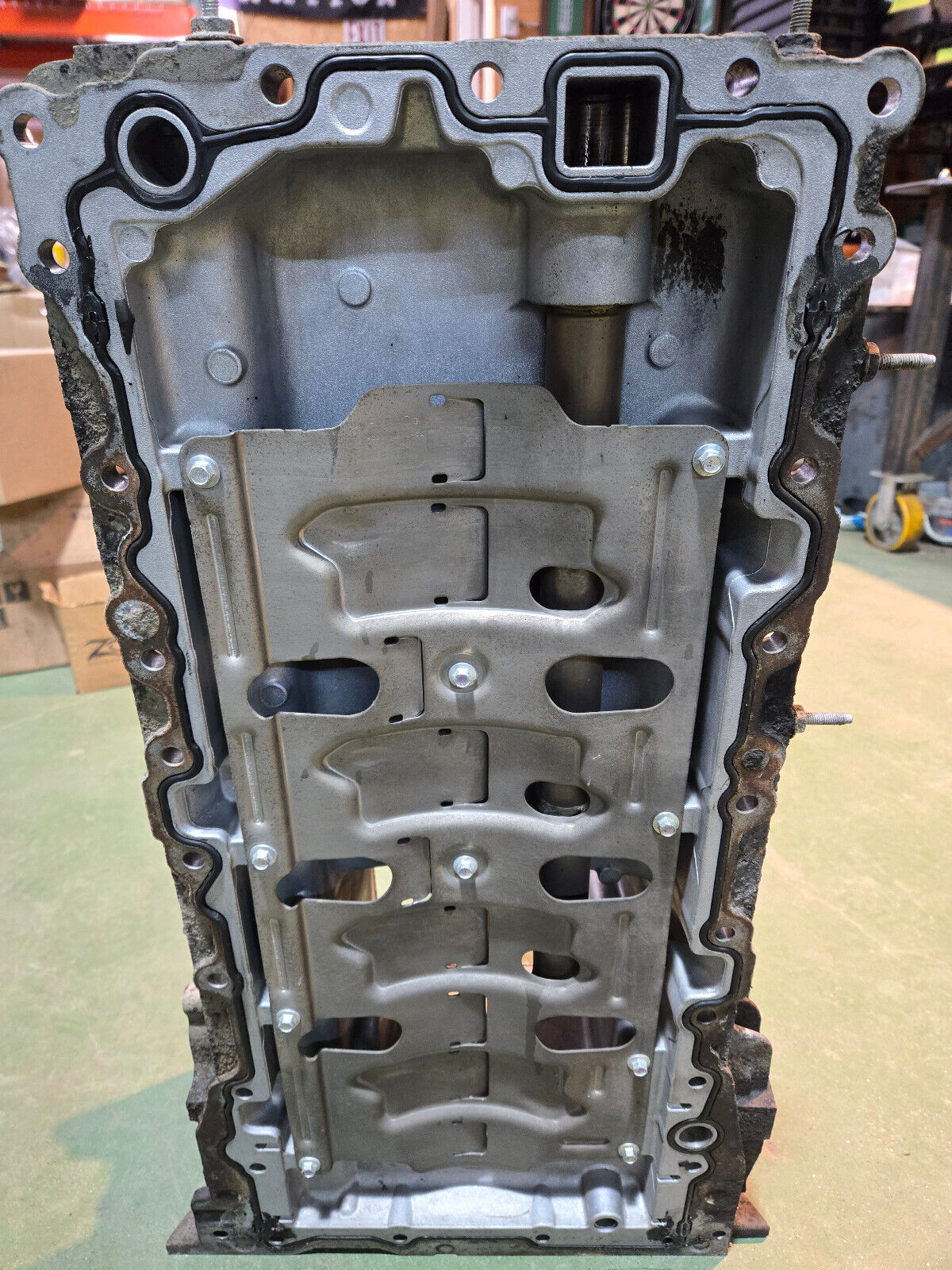 6.7L Powerstroke Upper Oil Pan bc3q-6675-eg bc3q-6676-fa