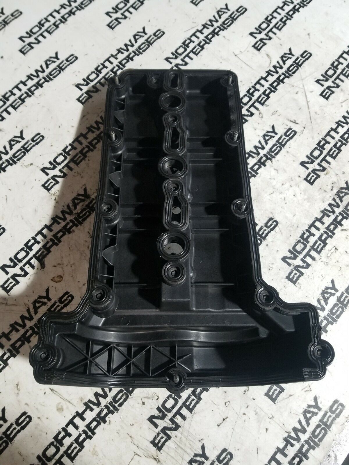 68147538AB RIGHT HAND VALVE COVER 3.0L ECODIESEL 20132435