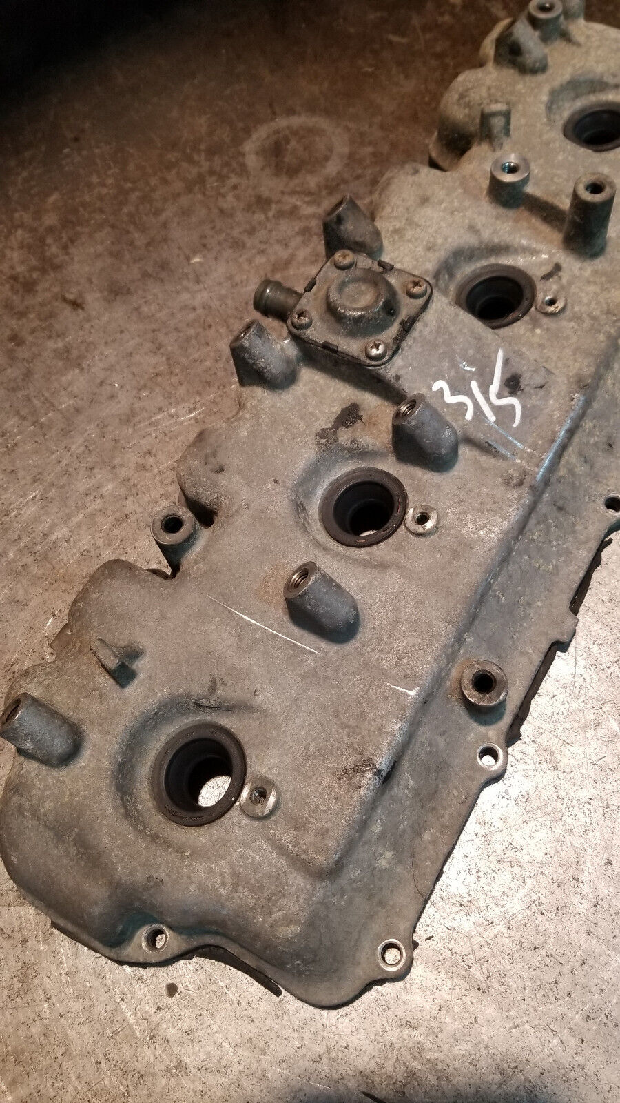 01 02 03 04 LB7 Duramax Diesel UPPER Valve Cover 97223559 ref315