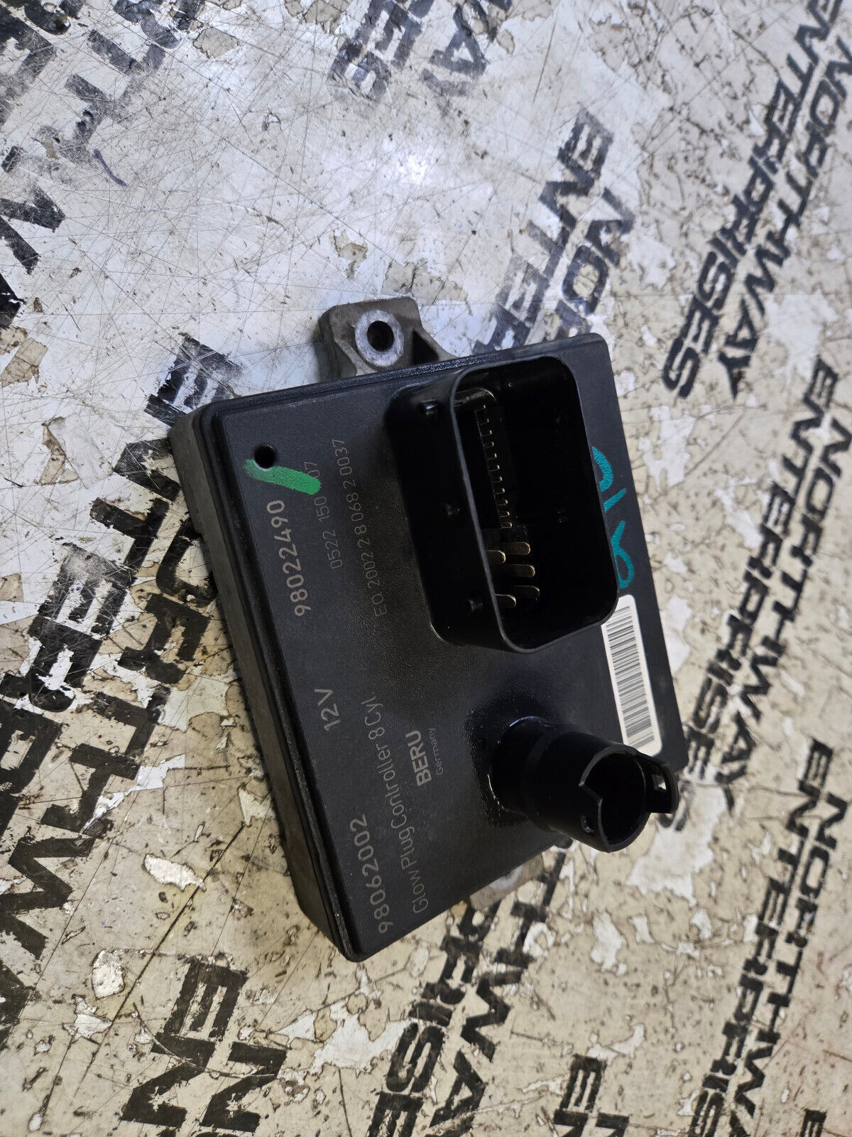 GM Silverado Sierra Glow Plug Control Module Computer 98062002 98022940