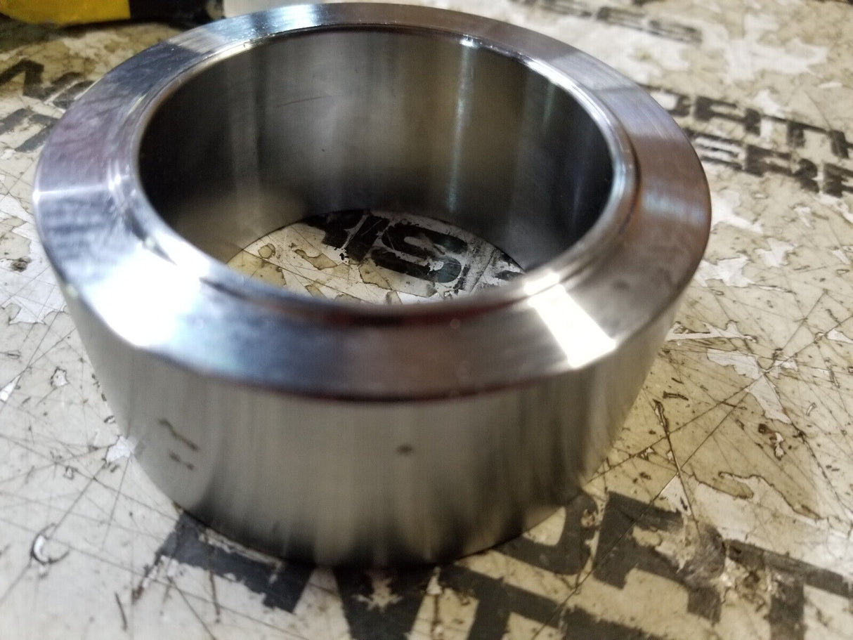 TT176409 JOHN DEERE STEERING CYLINDER SPACER