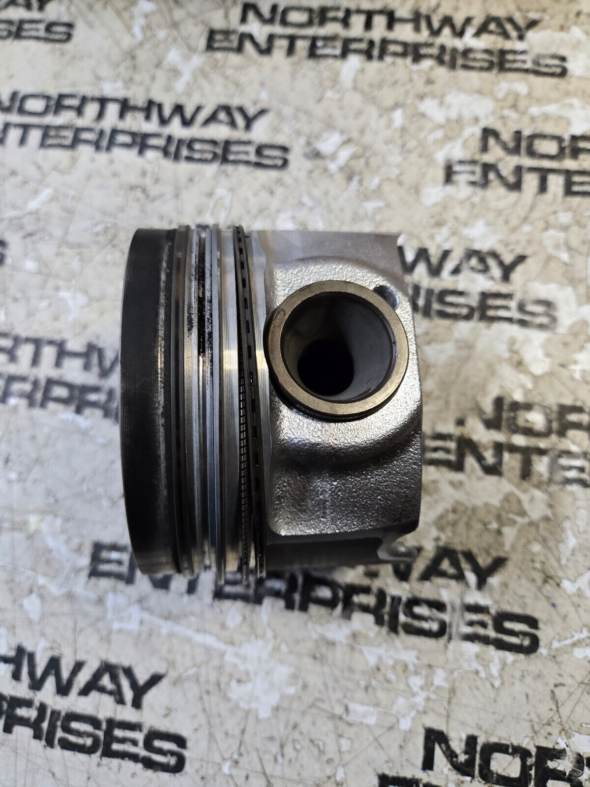 2011-2014 DURAMAX 6.6 6.6L LML LGH ENGINE PISTON STD 19302751 LH DRIVER