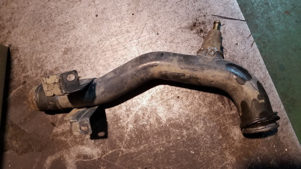 01 2001-2004 GMC SIERRA 6.6 DURAMAX TURBO LB7 THERMOSTAT OUTLET PIPE 97382699