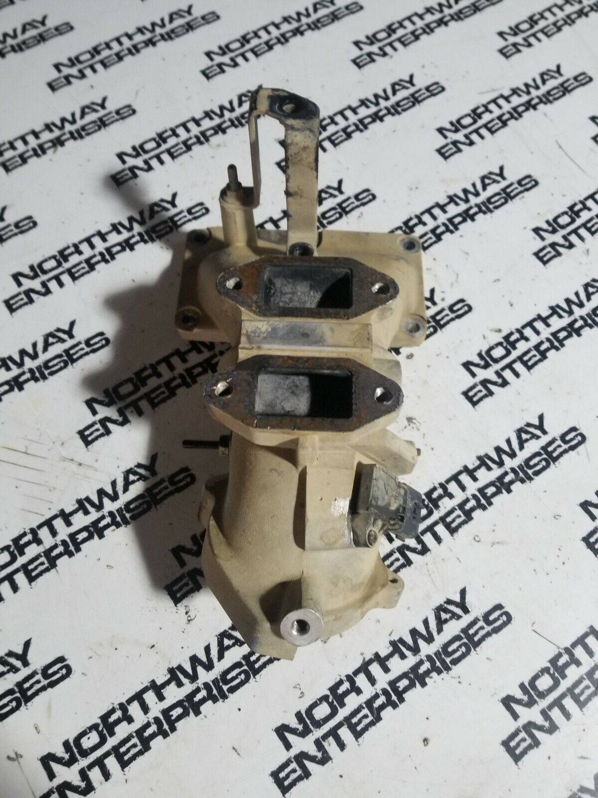 2013-2016 Dodge Cummins 6.7L 13-16 Air Horn 5293508 re5511