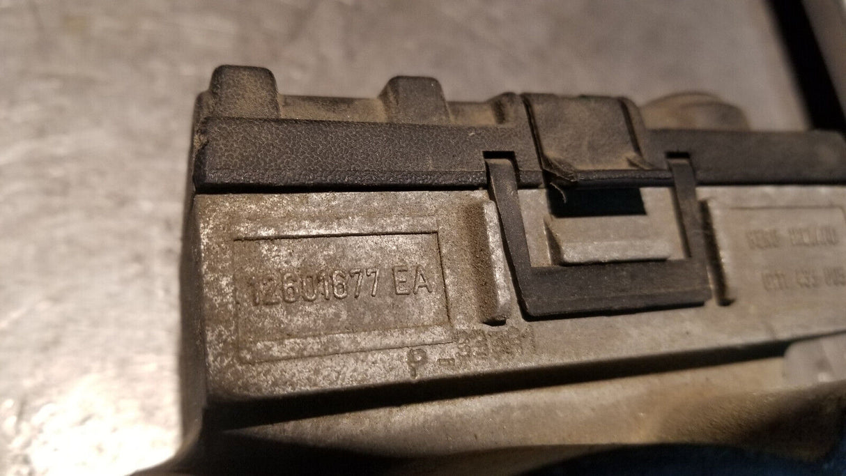 12601677 GM 11-16 2500 3500 HD 6.6L Diesel Turbo Pre Heater INTAKE HEATER