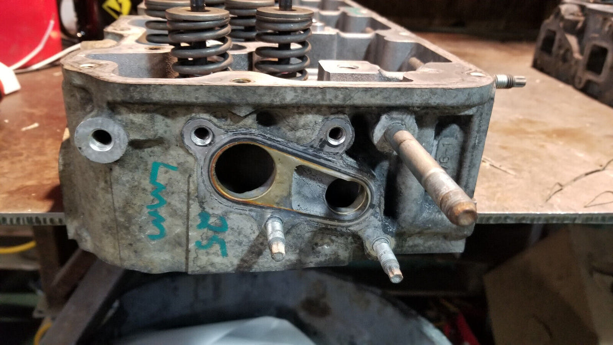 2007-2010 Chevy GMC 6.6 LBZ LMM DURAMAX CYLINDER HEAD RH PASSENGER REF25