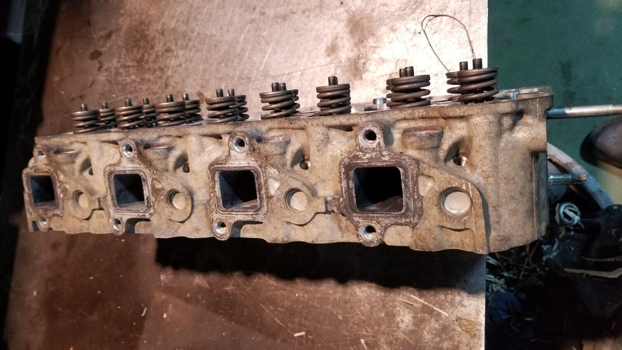2007-2010 Chevy GMC 6.6 LBZ LMM DURAMAX CYLINDER HEAD RH PASSENGER REF25