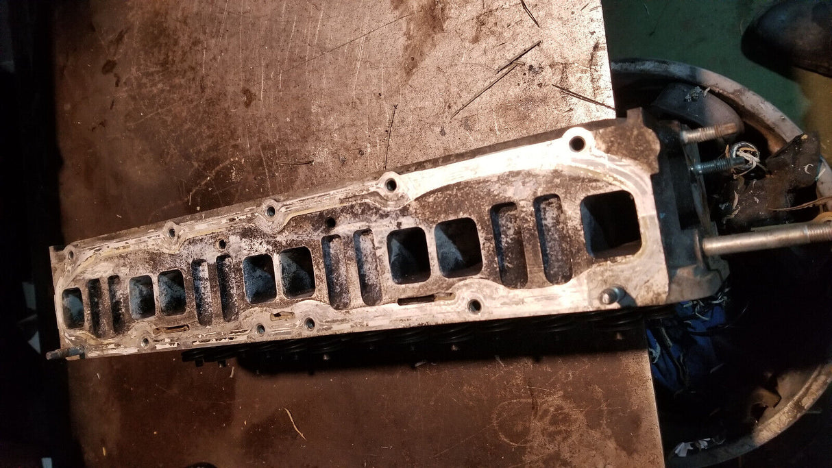 2007-2010 Chevy GMC 6.6 LBZ LMM DURAMAX CYLINDER HEAD RH PASSENGER REF25