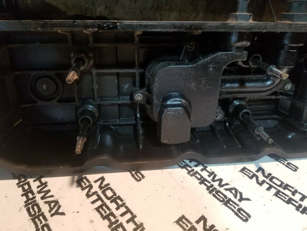 Dodge Ram 5.9L Cummins USED VALVE COVER ASSEMBLY 2005-07 4931453 4931454 RE321