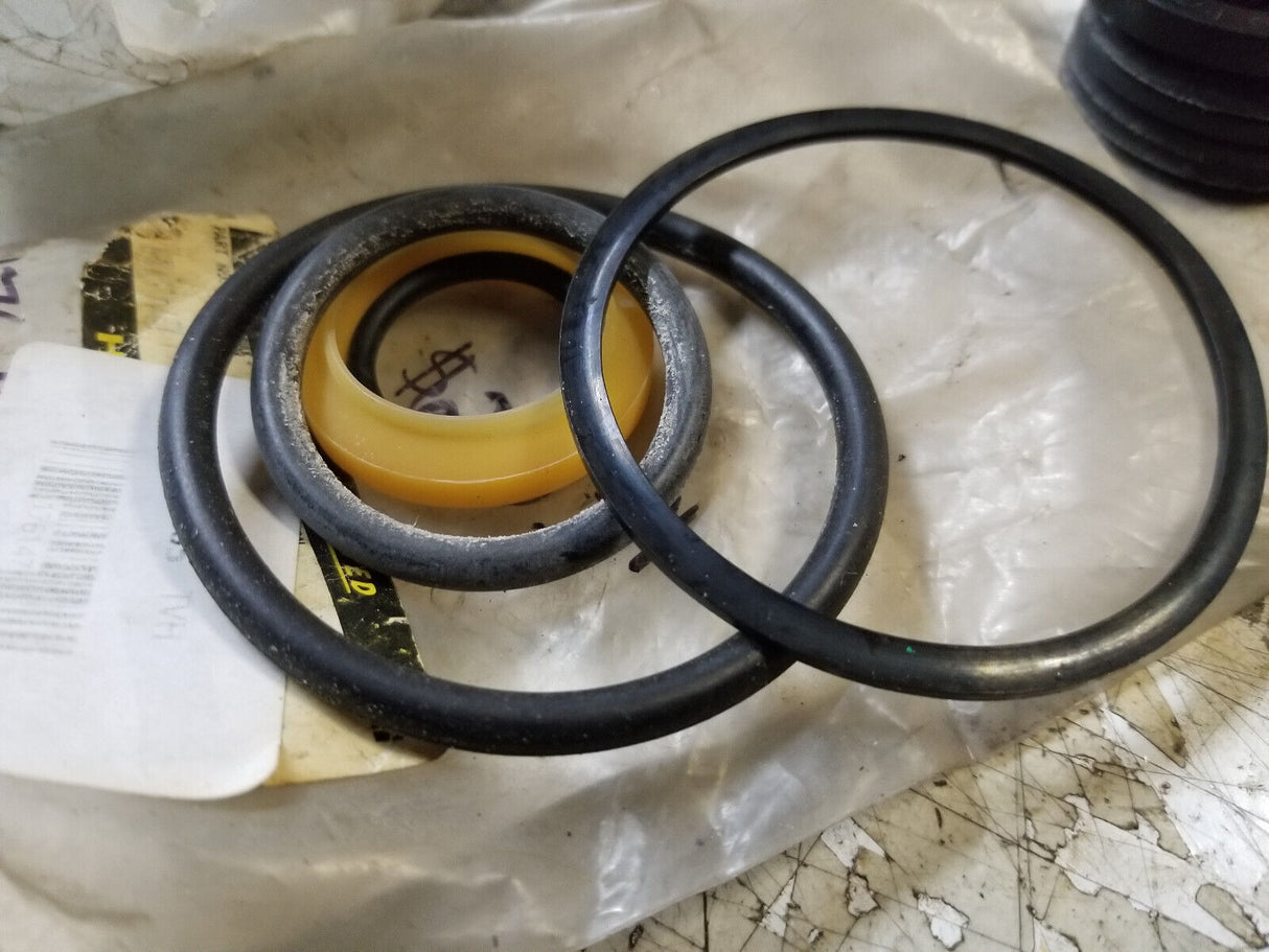 176147 Hyster Tilt Cylinder Seal Kit 0176147
