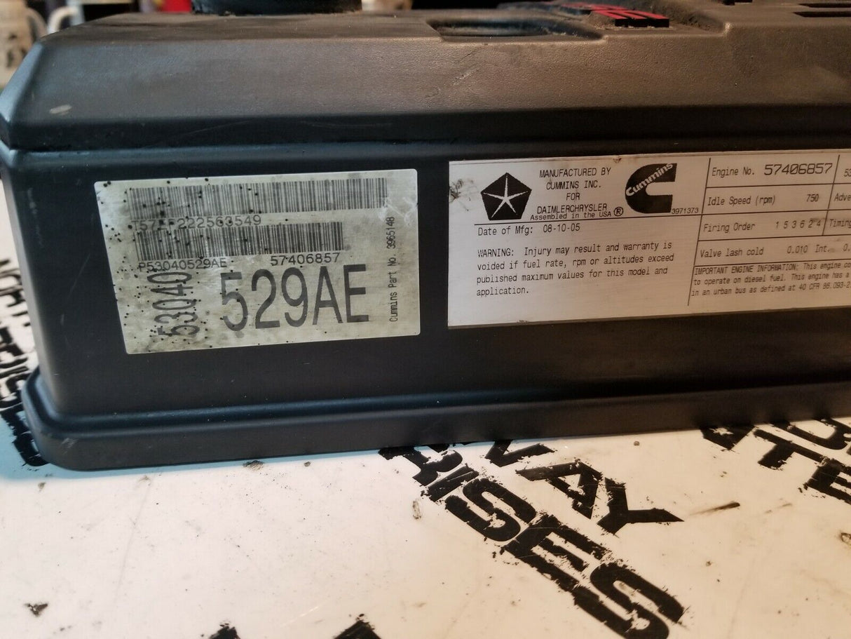 Dodge Ram 5.9L Cummins USED VALVE COVER ASSEMBLY 2005-07 4931453 4931454 RE339