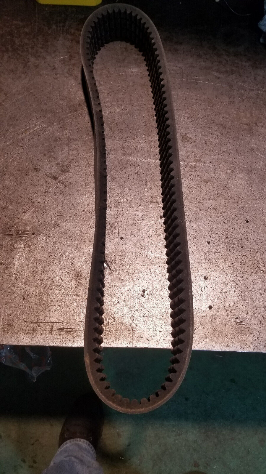 T215530 JOHN DEERE BELT