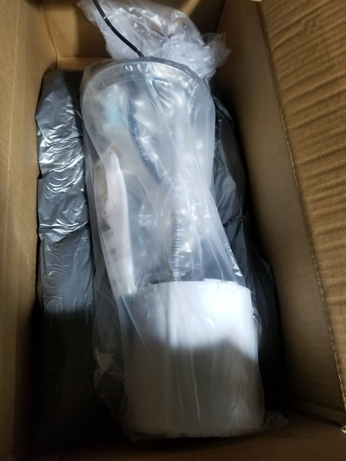 BRAND NEW 19352936 FUEL PUMP 2010-2016 SAVANA 4.8 6.0