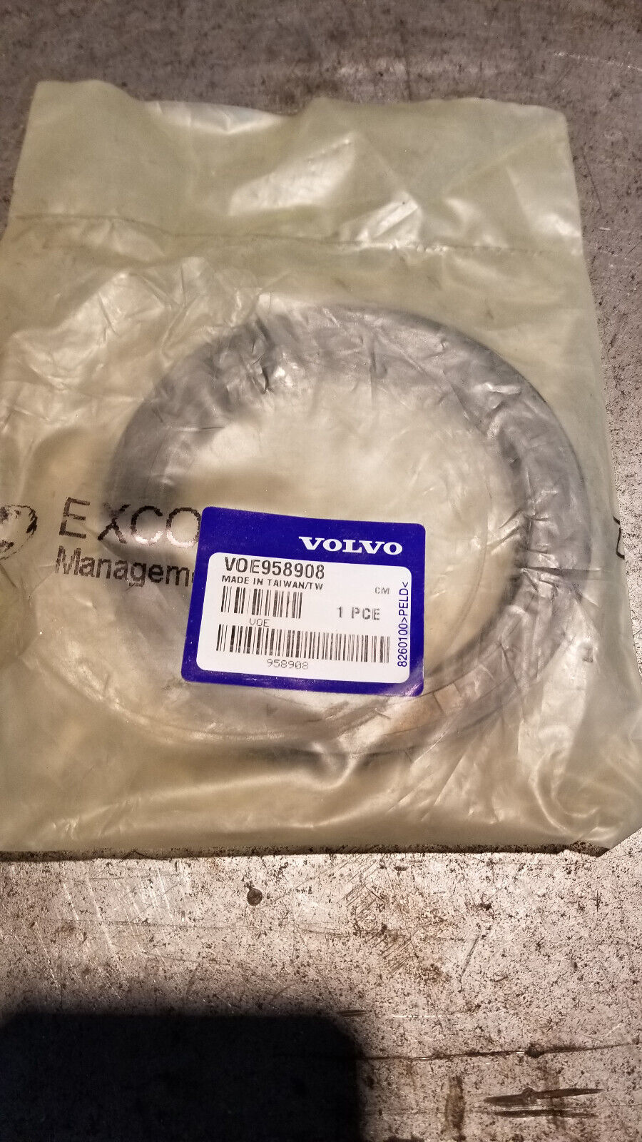 VOE958908 VOLVO OEM SEAL 958908