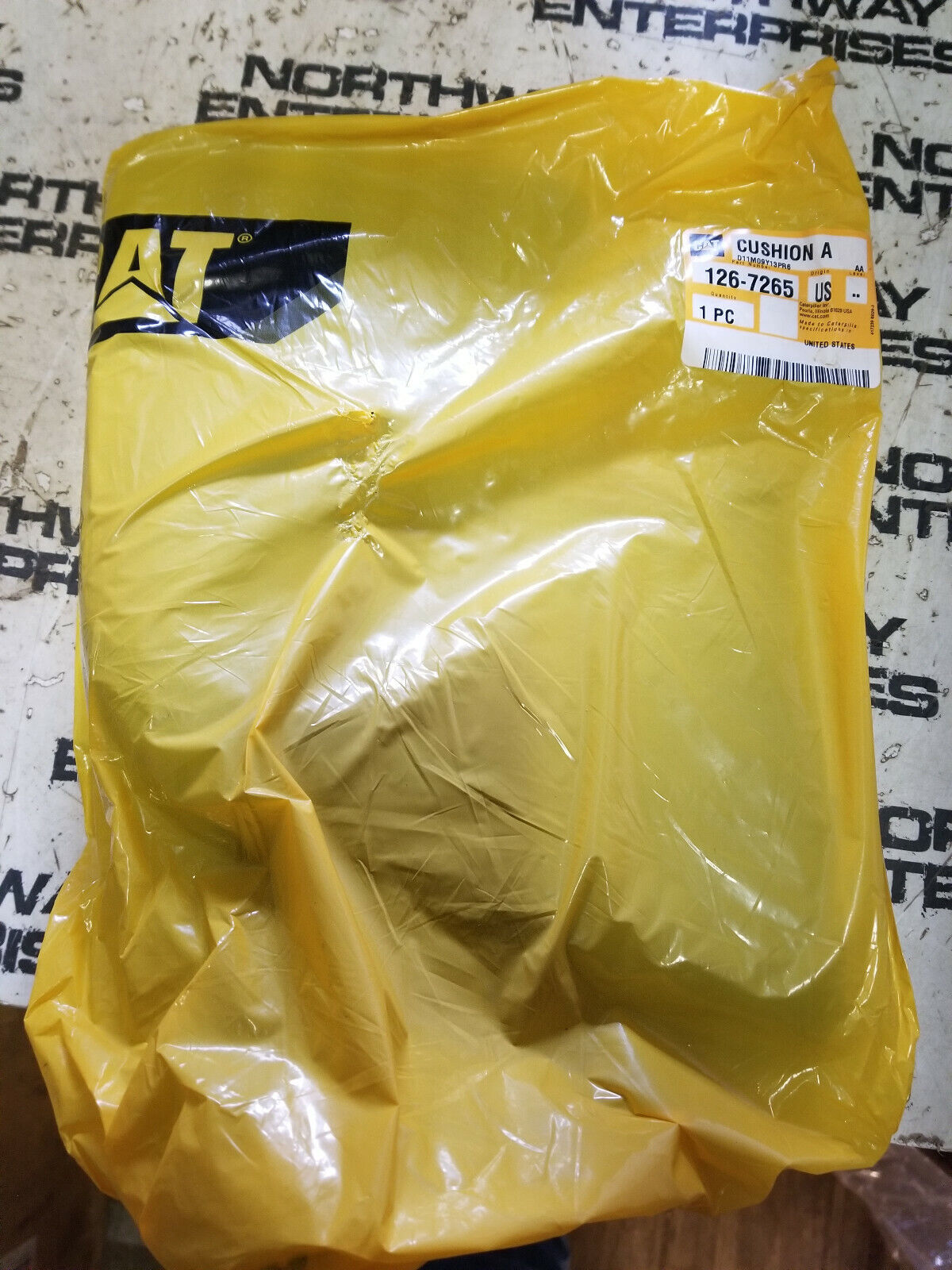 126-7265 CATERPILLAR CUSHION ASSEMBLY