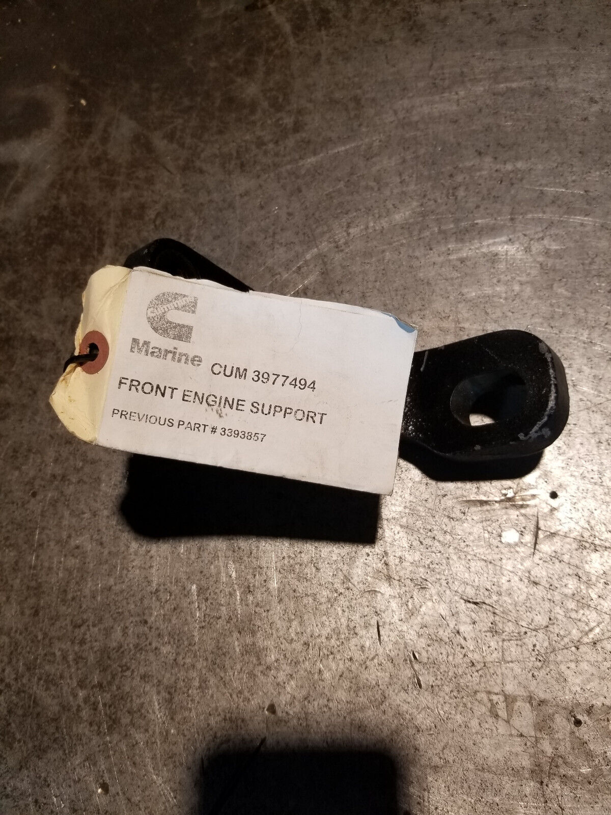 3977494 CUMMINS BRACKET