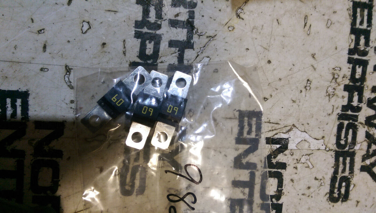 Volvo 982319 FUSE SET OF 3 PCS