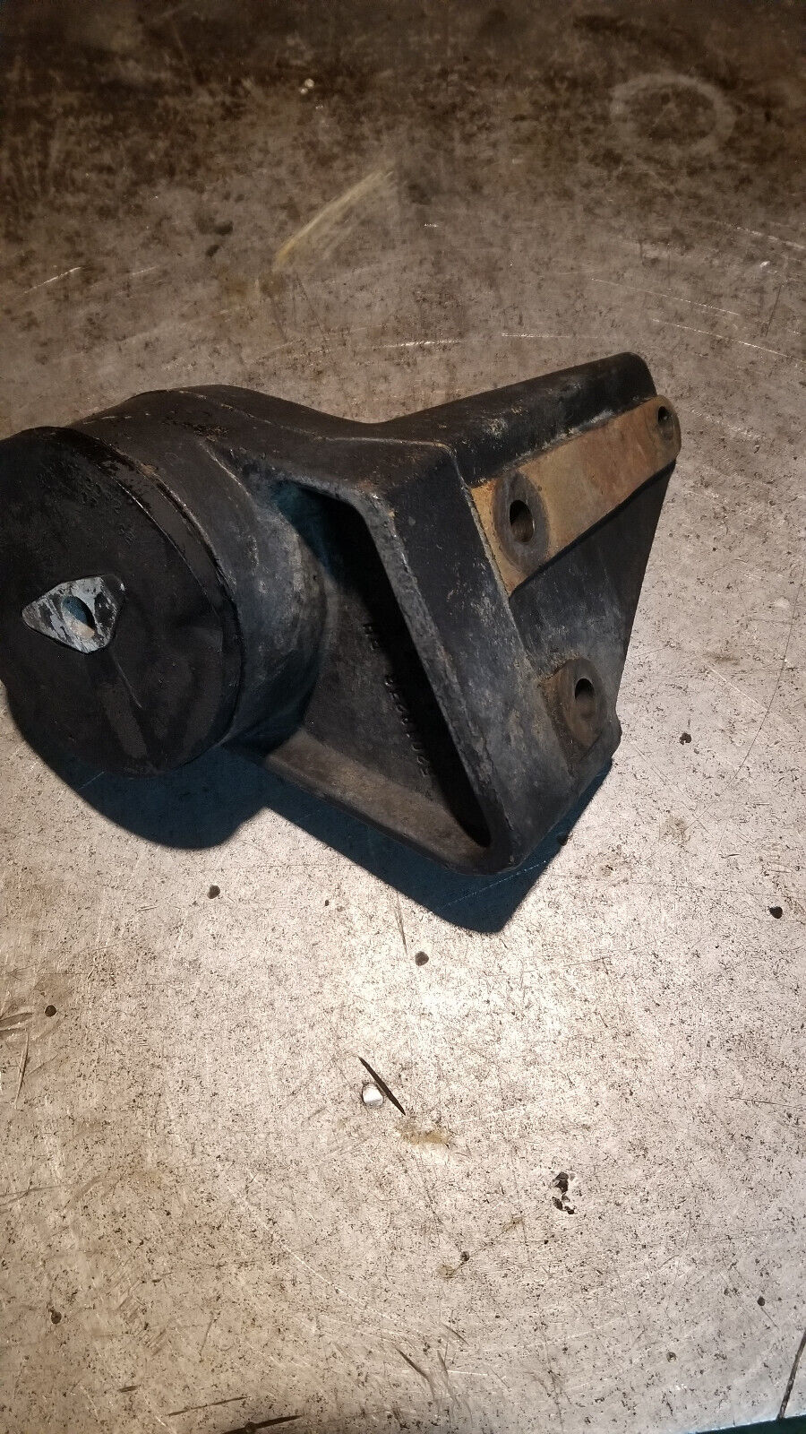 OEM Mopar Right Engine Motor Mount 52018236 For 94-98 Ram 2500 3500 5.9l Diesel