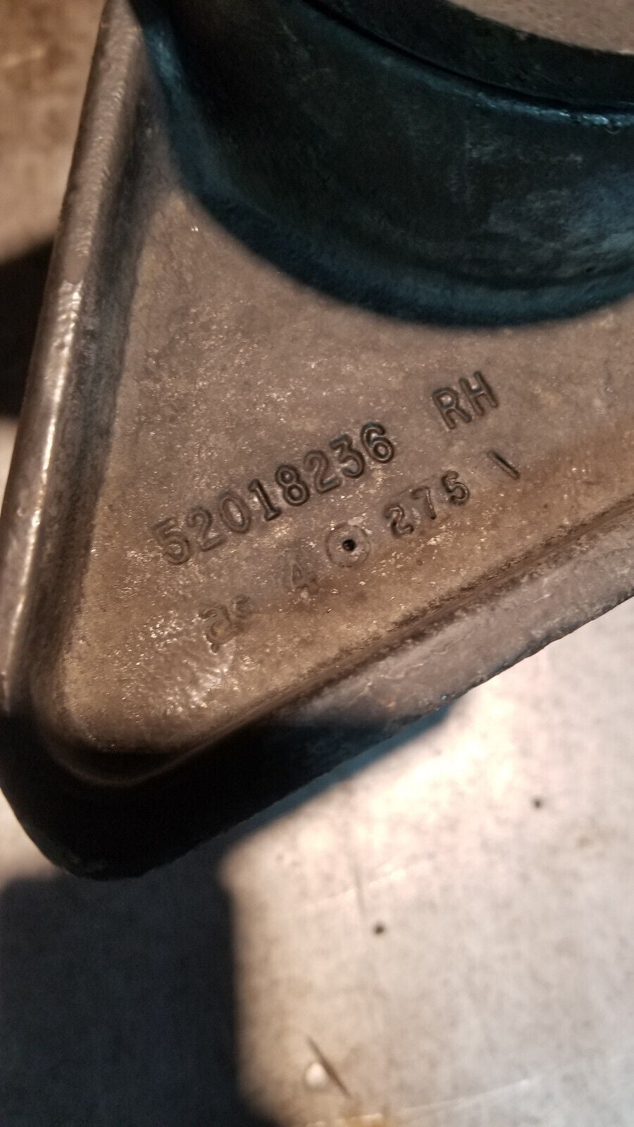 OEM Mopar Right Engine Motor Mount 52018236 For 94-98 Ram 2500 3500 5.9l Diesel