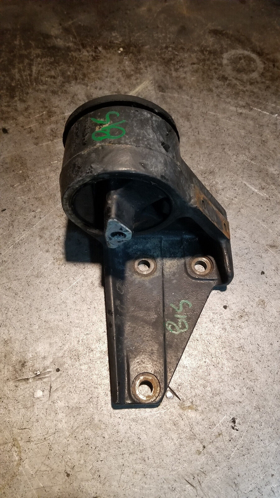 OEM Mopar Right Engine Motor Mount 52018236 For 94-98 Ram 2500 3500 5.9l Diesel