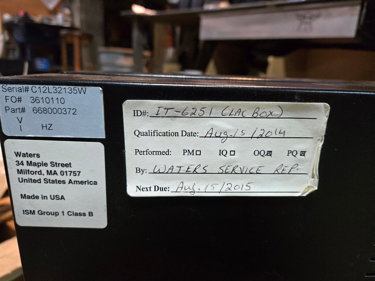 WATERS 2695 SEPARATION MODULE 2487 ABSORBANCE DETECTOR LAC/E 32 SERVER HPLC