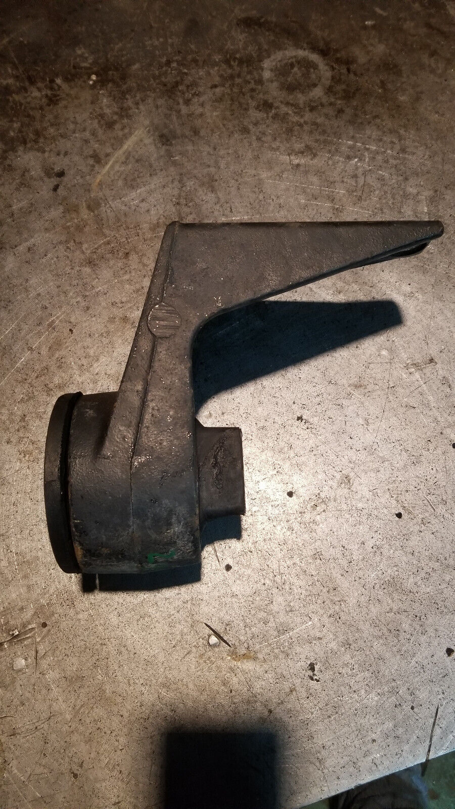 52018237 Front Left Engine Motor Mount 1Pc for Dodge Ram 2500 94-99 Diesel