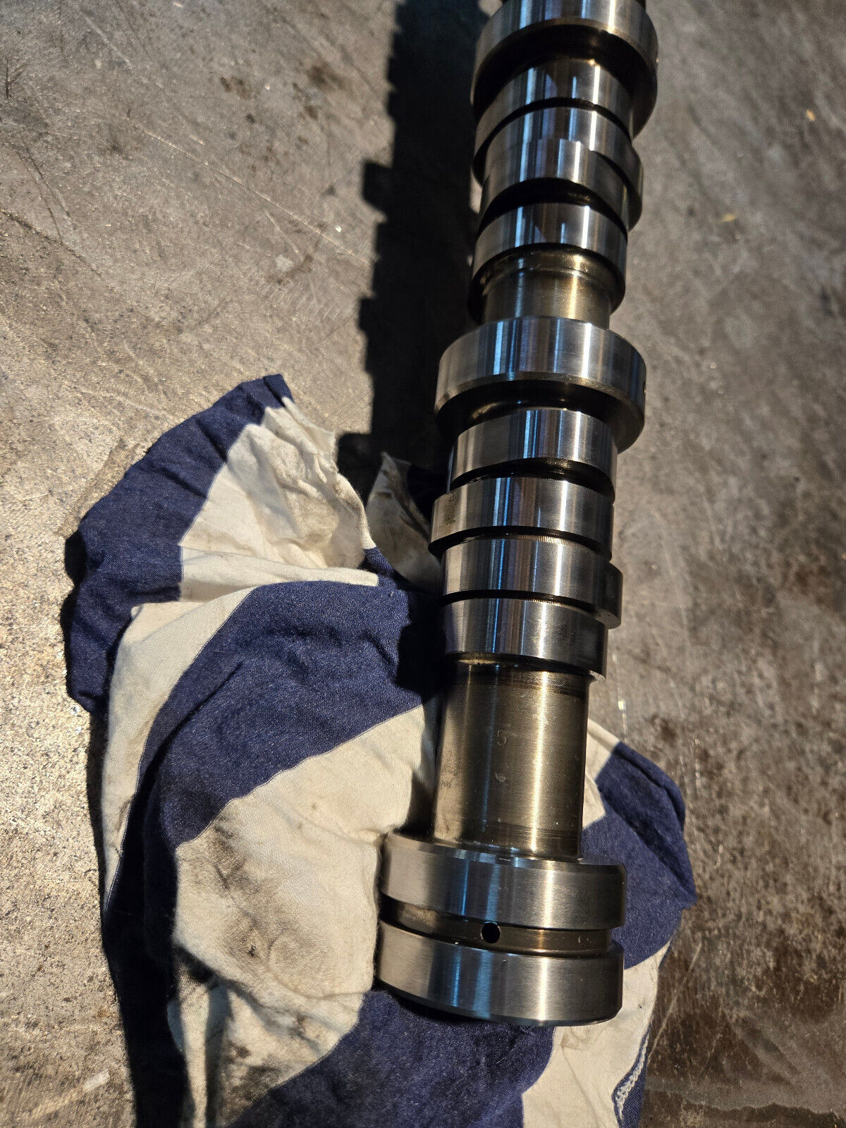 11-17 6.7 Powerstroke POLISHED Camshaft w/ gear BC3Z-6250-D bc3q-6251-af