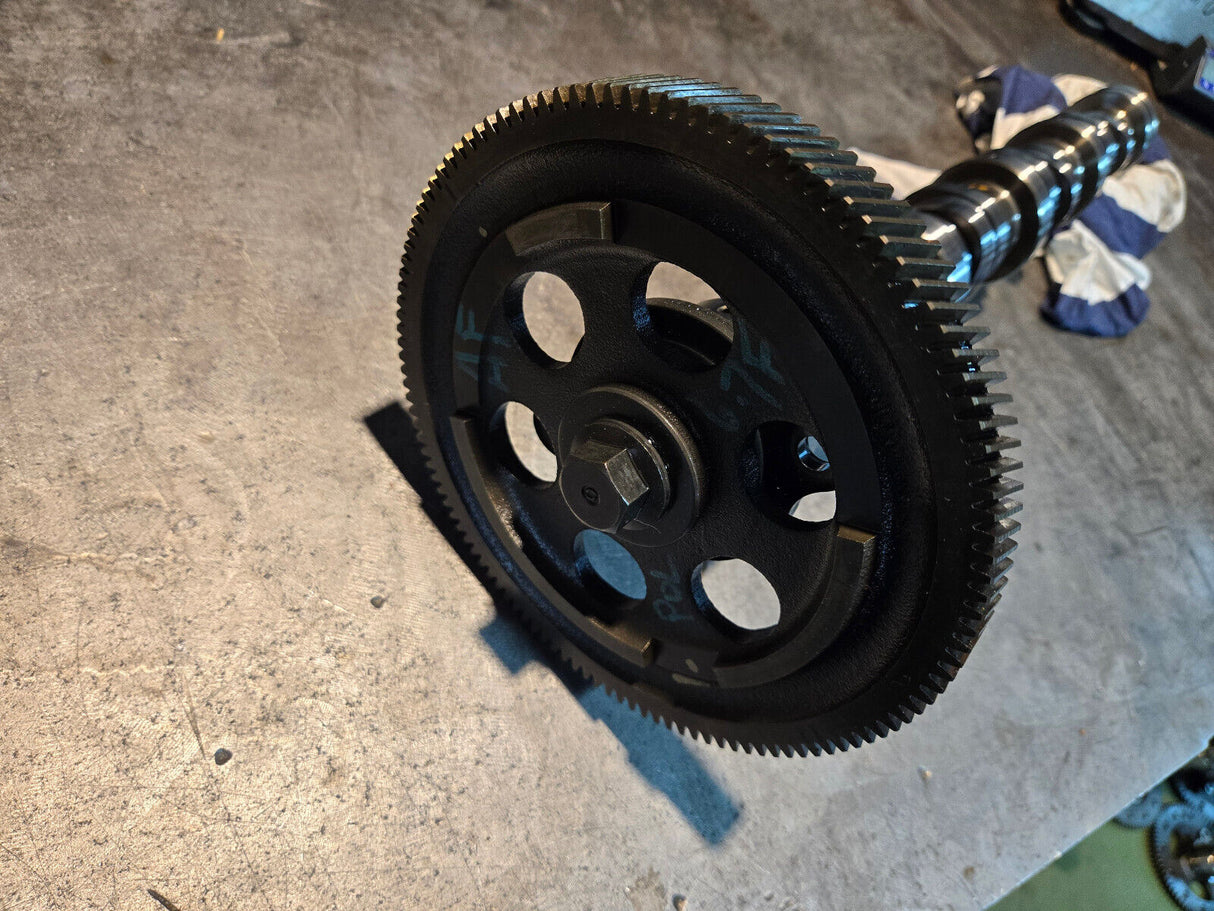 11-17 6.7 Powerstroke POLISHED Camshaft w/ gear BC3Z-6250-D bc3q-6251-af