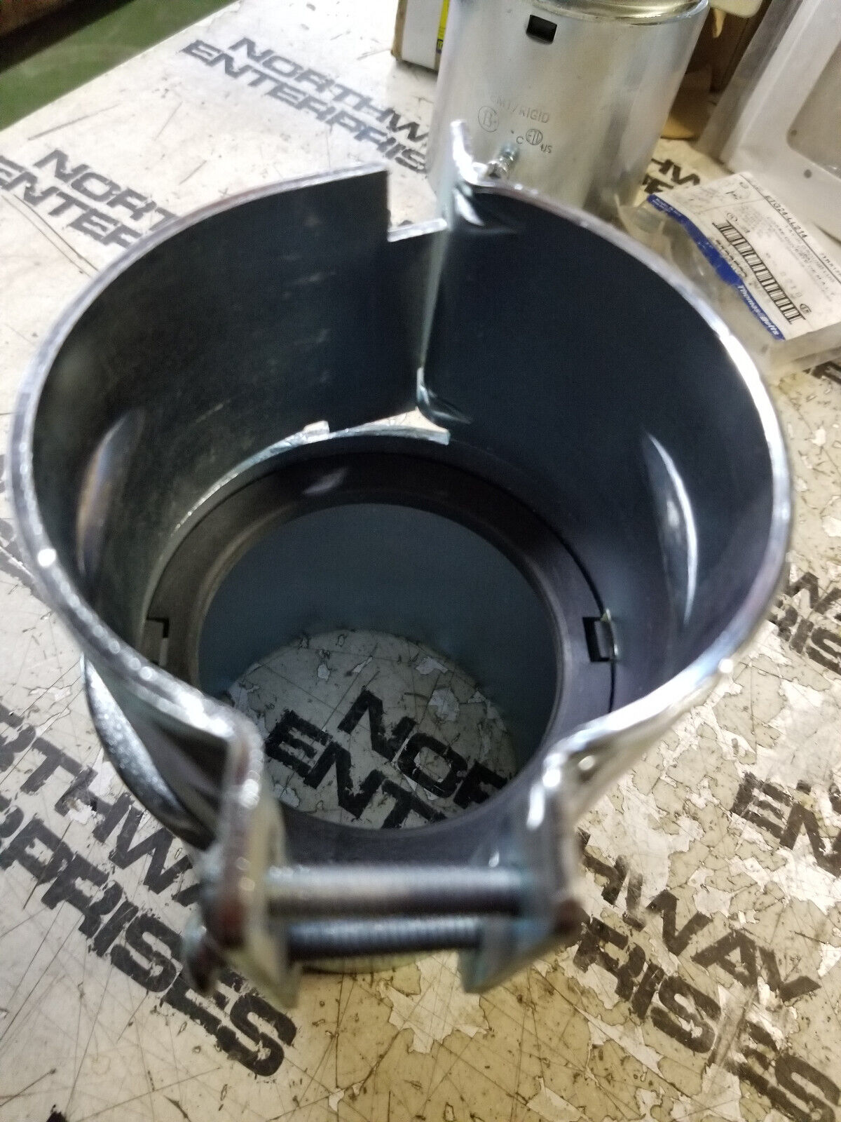 288-XS 3-Inch EMT/Rigid to FMC Transition Coupling