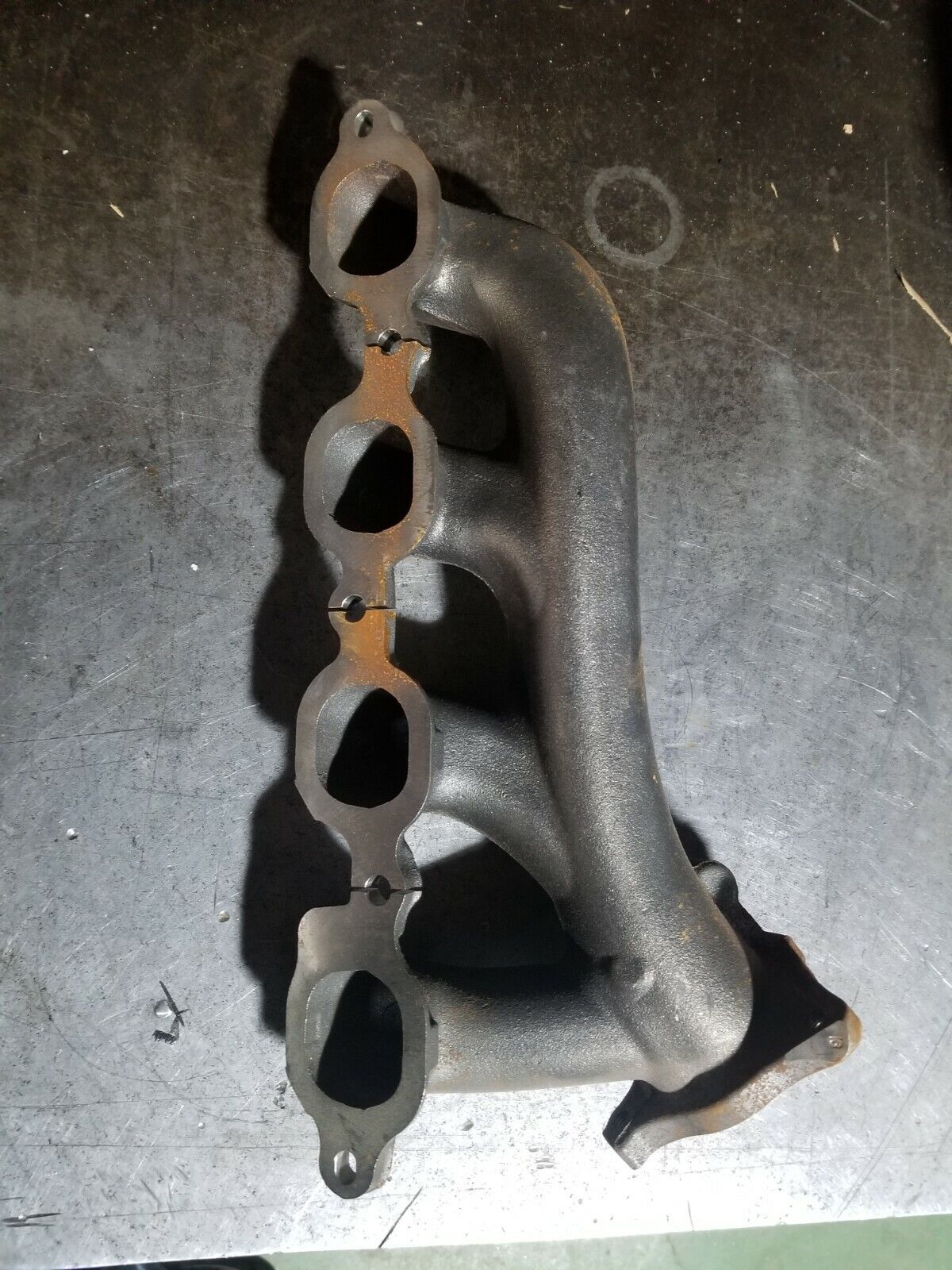 NEW 2015-2018 Chevrolet Silverado 1500 Exhaust Manifold 12629337 Left Side 5.3