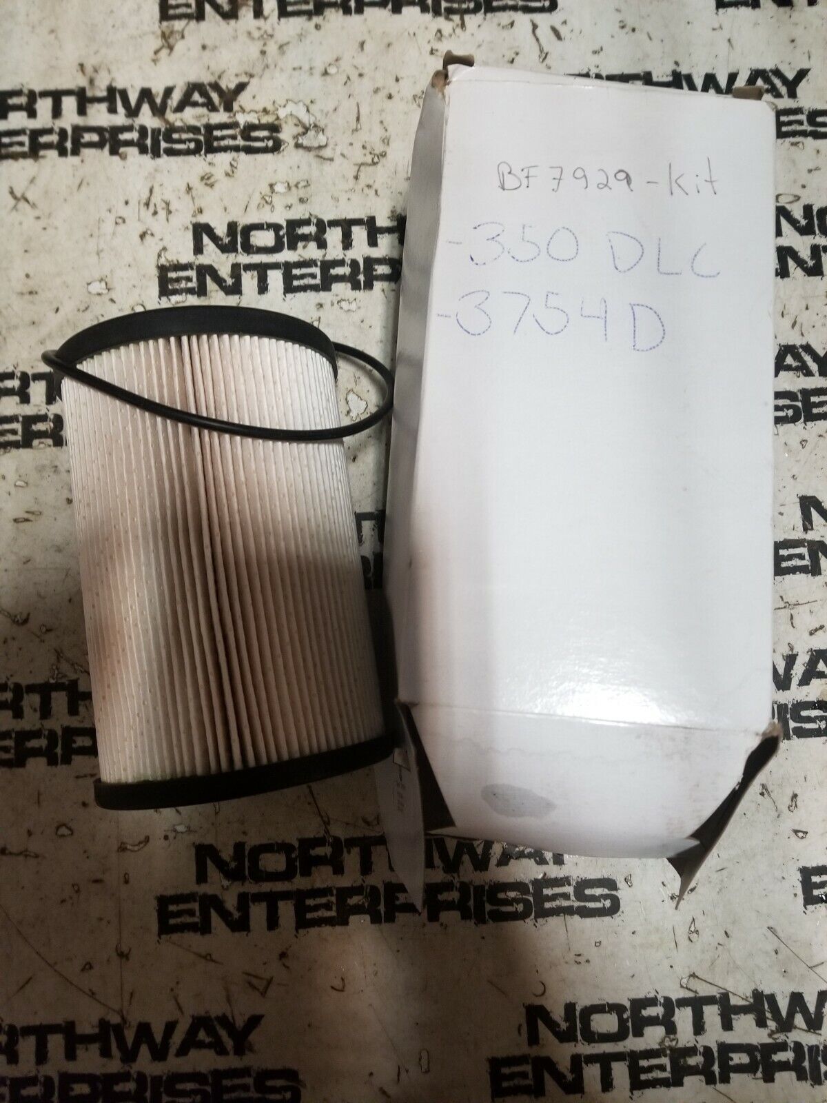 BF7929 BALDWIN FUEL FILTER AS SHOWN 1 FILTER NOT A KIT