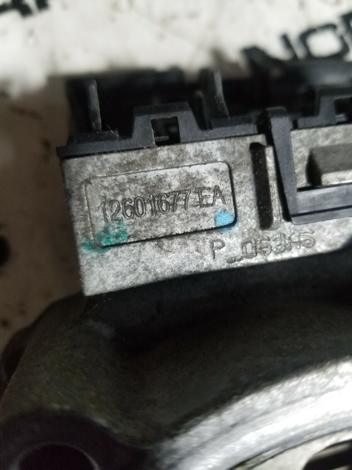 12601677 GM 11-16 2500 3500 HD 6.6L Diesel Turbo Pre Heater