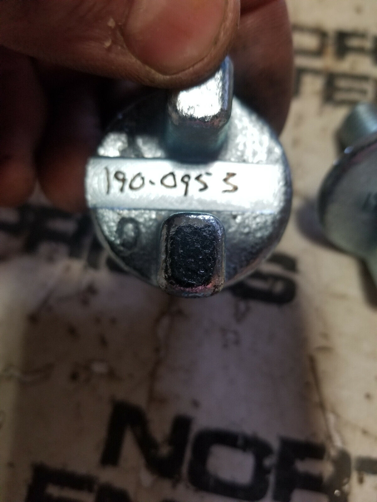 190-0953 CATERPILLAT SPLIT BOLT LOT OF 2 PC