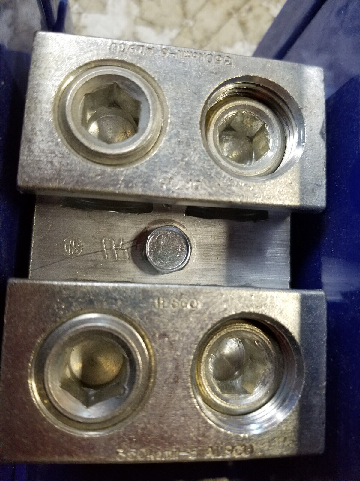 LDB-22-350 - Ilsco - Single Pole Distribution Block