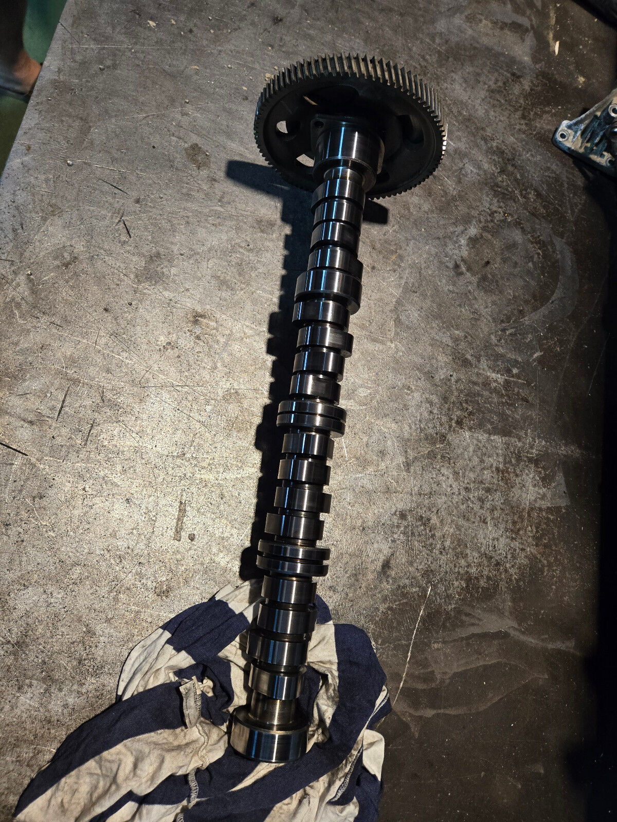 POLISHED 01-05 2001-2005 DURAMAX LB7 LLY USED CAMSHAFT 98077453 97211770