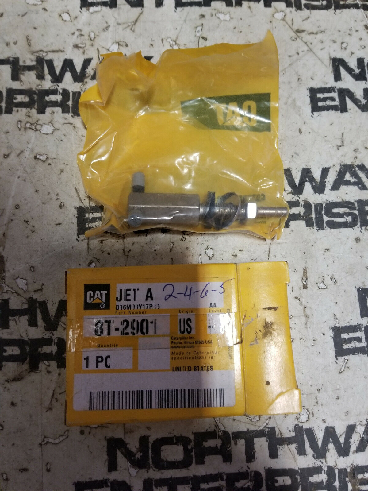 8T-2901 CATERPILLAR WASHER NOZZEL
