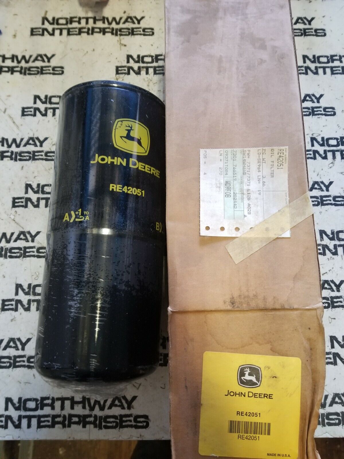 RE42051 JOHN DEERE OIL FILTER