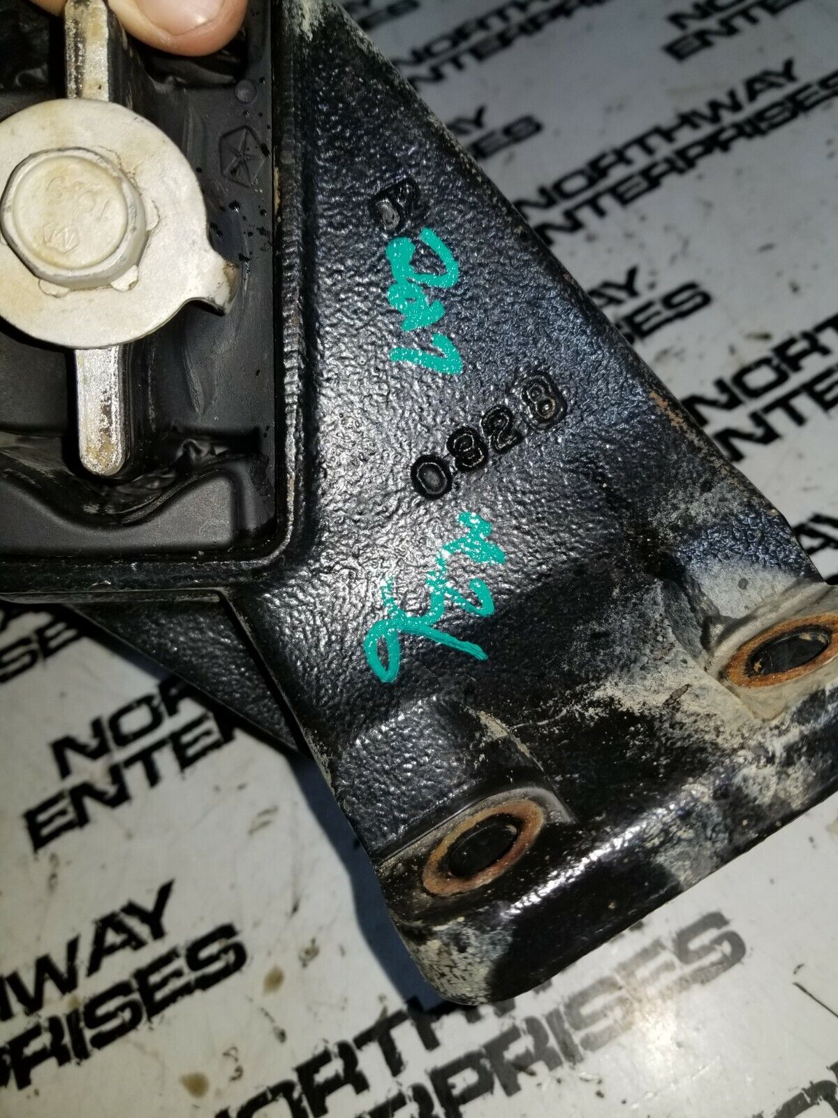 46535446aa 52121815AC 6.7L 6.7 Cummins Engine Mount LH / DRIVERS SIDE re36