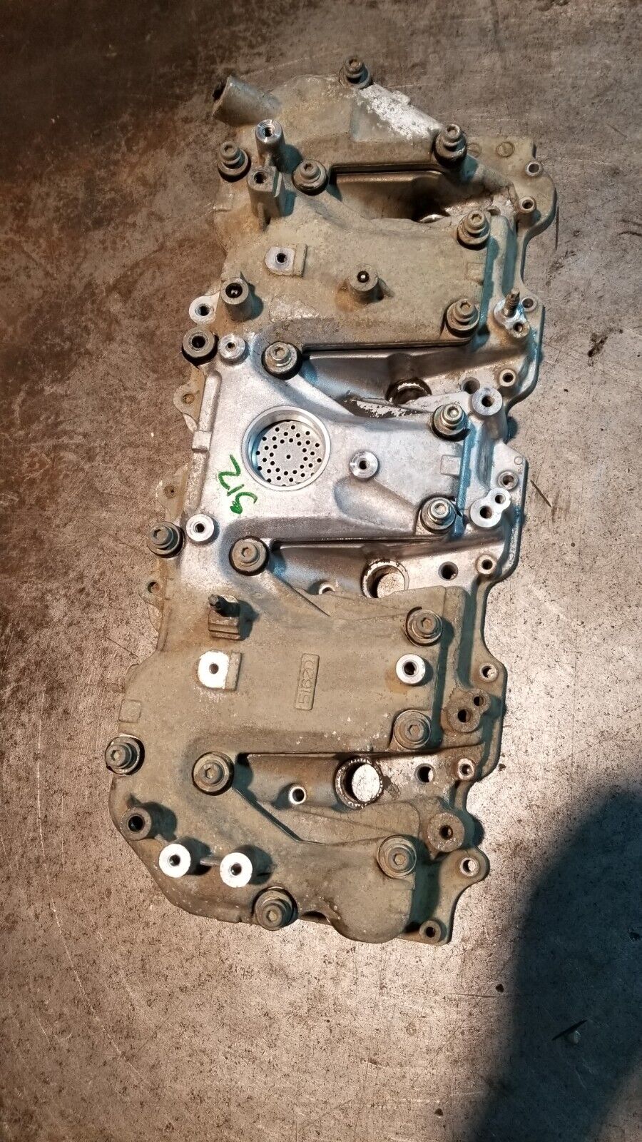 2011-2015 DURAMAX 6.6L DIESEL LML VALVE COVER LH DRIVER 12640380 12642769