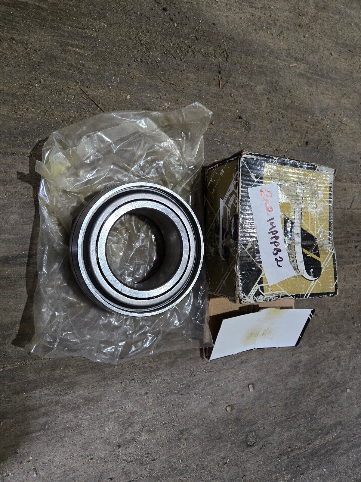 Premium GW214PPB2 AG Disc Harrow Bearing 2.7559" Round Bore DS214TTR2 Re-lube