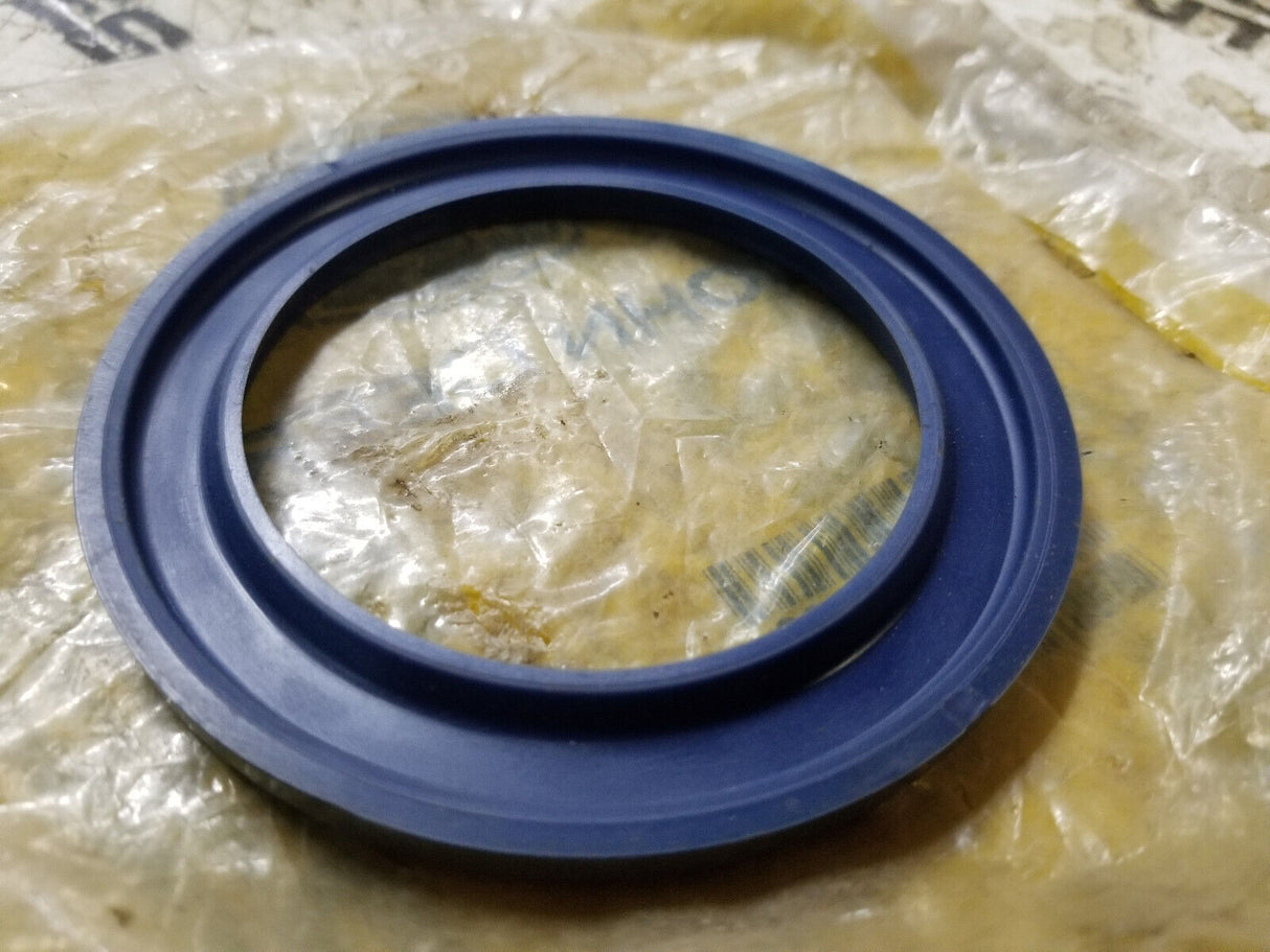 JOHN DEERE T157029 SEAL INTERNAL OIL SEAL